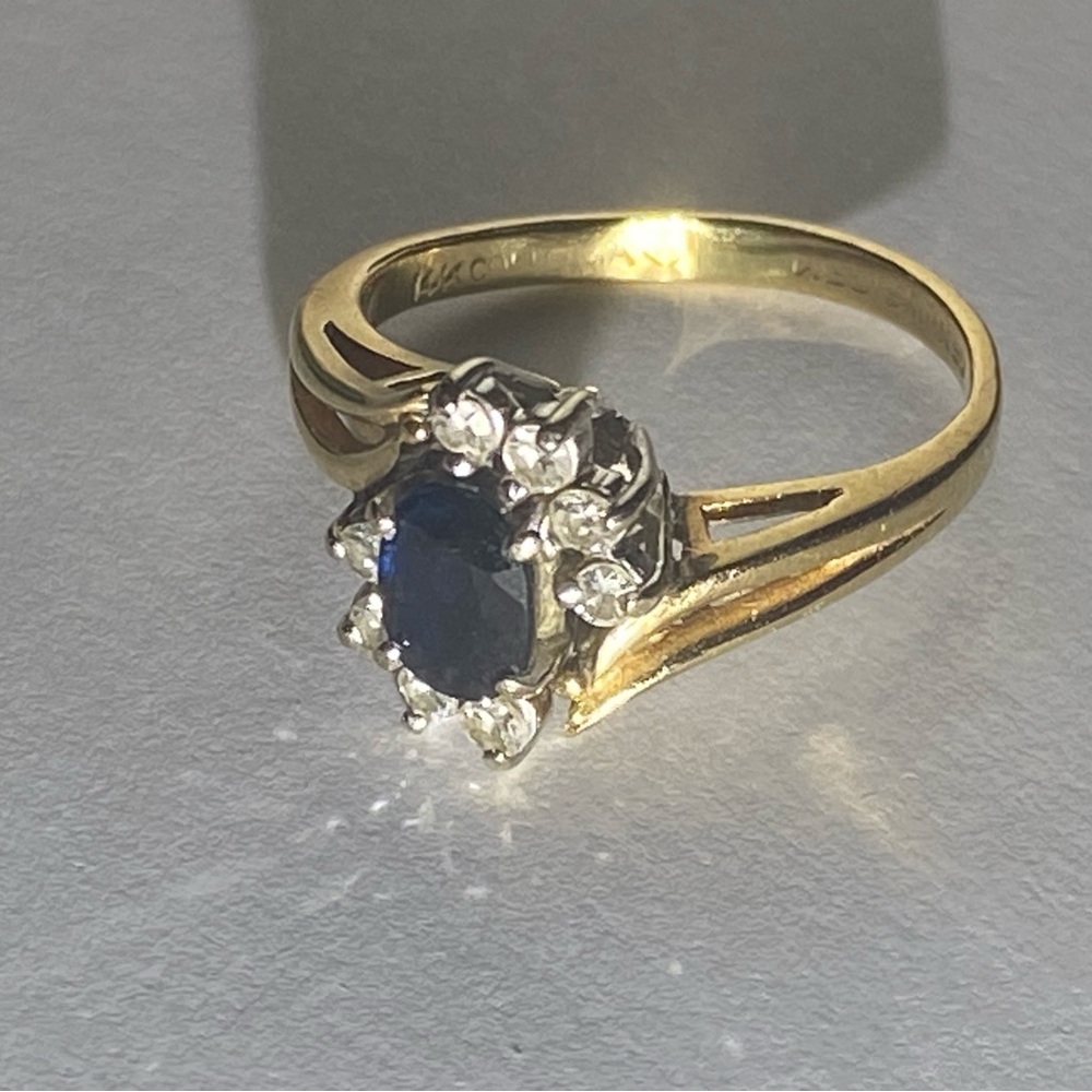 14k diamond and sapphire ring